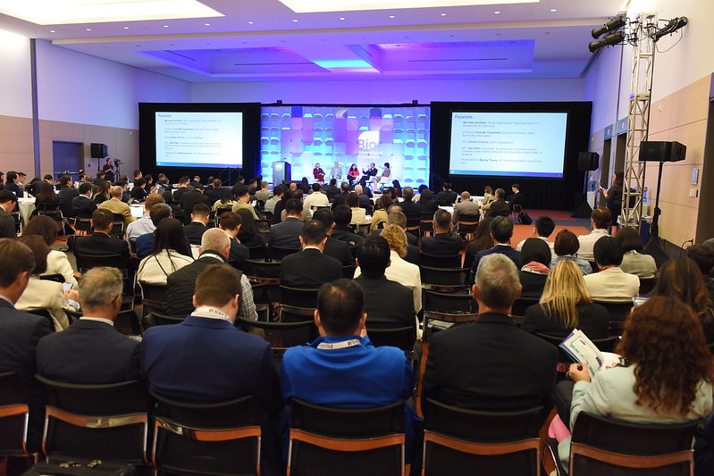 Panel session with audience